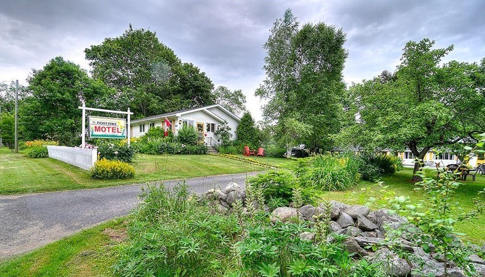 Picket Fence Motel St. Andrews By The Sea Exterior foto